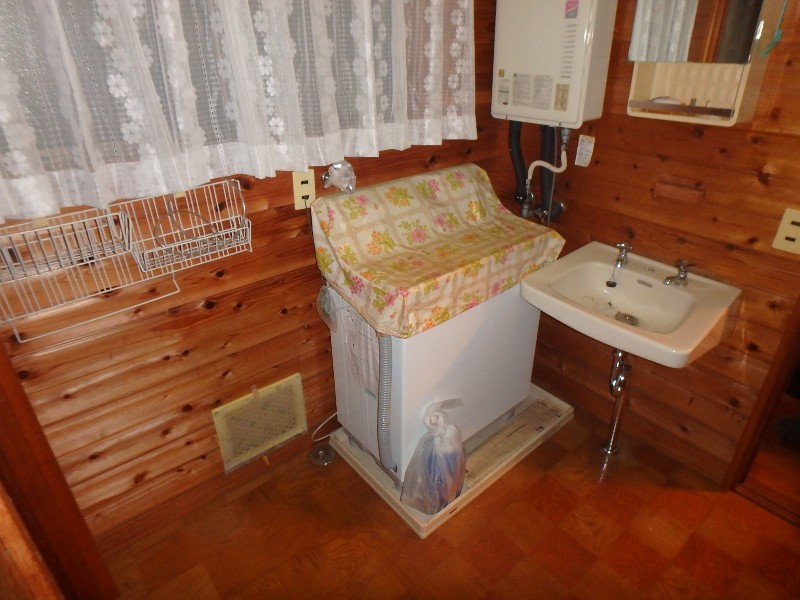 軽井沢町のリノベーション事例 洗面脱衣室Before