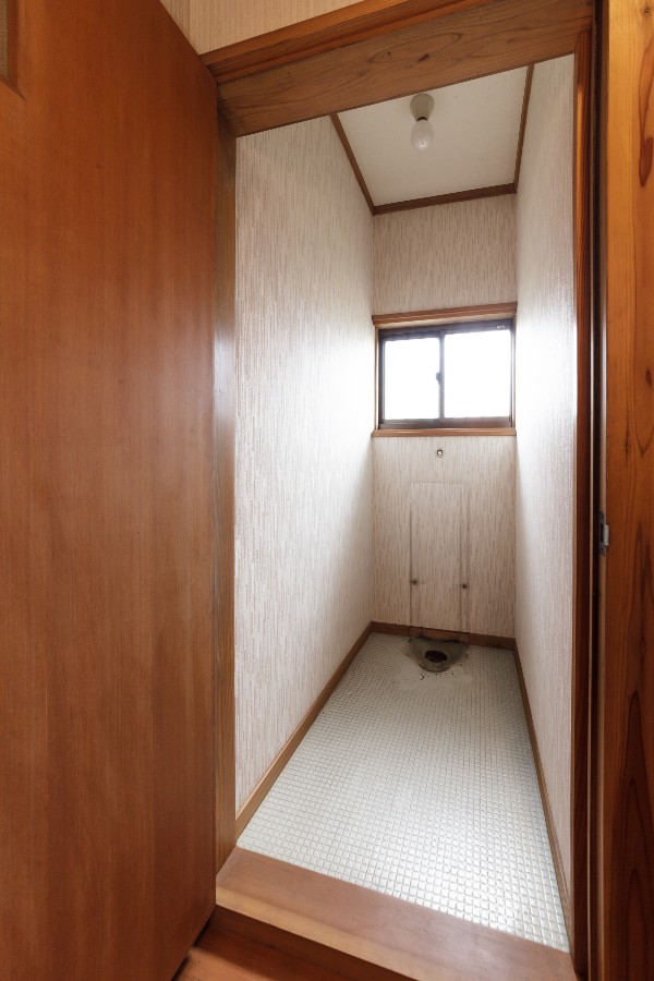 御代田町の長期優良住宅化リフォーム事例 トイレBefore